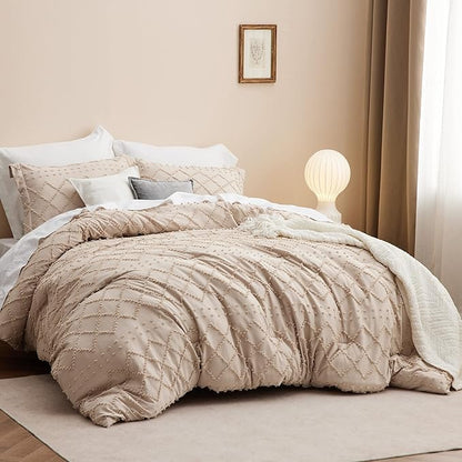 Bedsure Queen Comforter Set - Warm Tan Boho Tufted Shabby Chic Bedding Comforter Set, 3 Pieces Vintage Farmhouse Bed Set for All Seasons, Fluffy Soft Bedding Set with 2 Pillow Shams