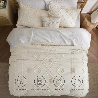 Bedsure Boho Comforter Set Queen - Beige Tufted Bedding Comforter Set, 3 Pieces Farmhouse Shabby Chic Embroidery Bedding Set, Soft Geometric Pattern Comforter for All Seasons