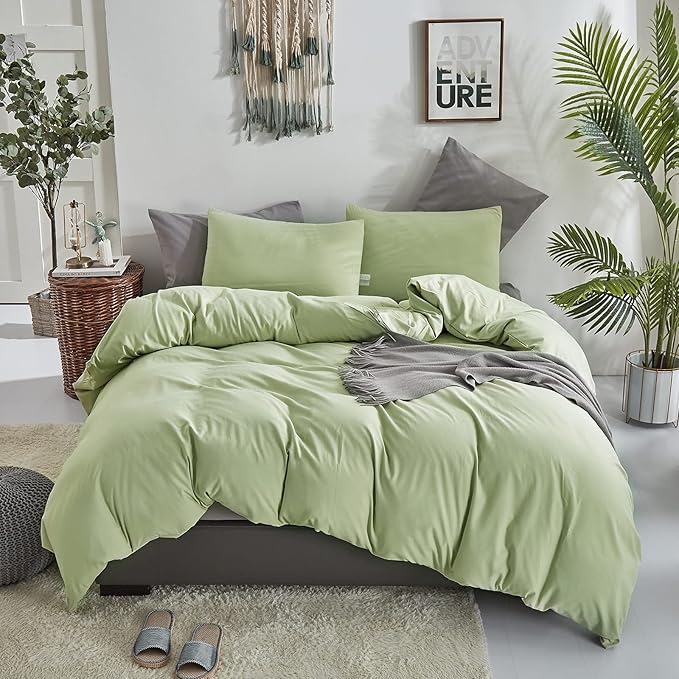 Sage Green Comforter Queen Light Green Bedding Set Soft Lightweight 3 Pieces Green Comforter Set 1 Queen Comforter (90x90 inches) with 2 Pillowcases (20x26 inches)