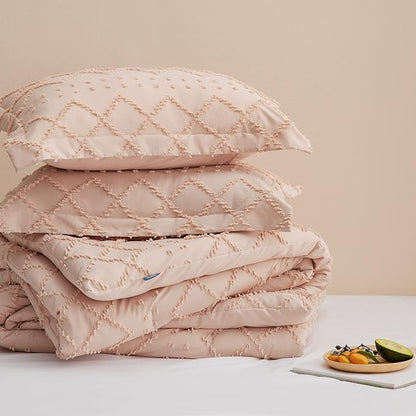 Bedsure California King Comforter Set - Coral Pink Boho Tufted Shabby Chic Bedding Comforter Set, 3 Pieces Vintage Farmhouse Bed Set for All Seasons, Fluffy Soft Bedding Set with 2 Pillow Shams