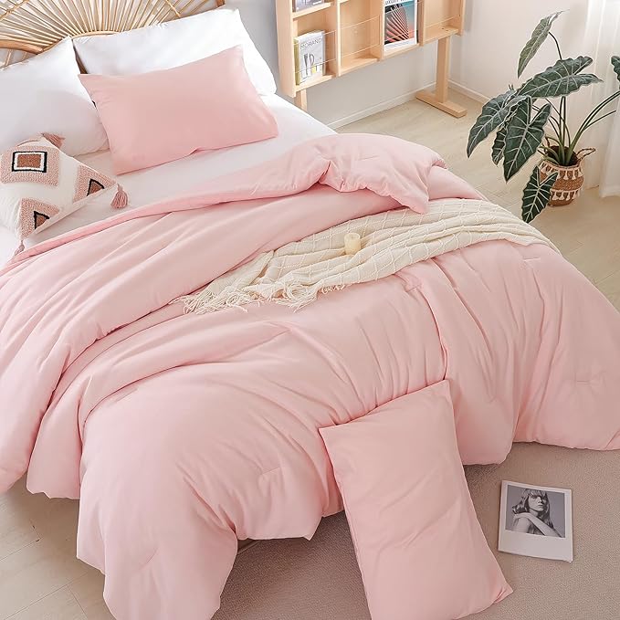 Queen Size Comforter Set Pink Comforter Modern Bedding Comforter Set for All Season Soft Lightweight Microfiber Girls Women Comforter Set (1 Blush Comforter, 2 Pillowcases)