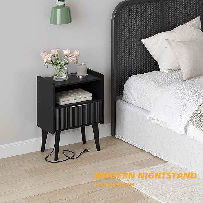 Fluted Nightstand with Charging Station, Modern Bedside Table with Drawer,Black Nightstand with Solid Wood Legs, End Table,Side Table for Living Room,Bedroom Black CTG57BKE