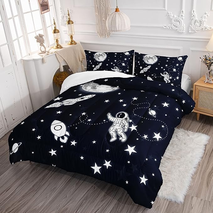 Datura home Kids Comforter Set Astronaut Space Rocket Printed Pattern Quilt Bedding Set with 1 Comforter and 2 Pillowcases for Girls Bedroom All Season(Space Rocket Twin), Twin 68x86inches