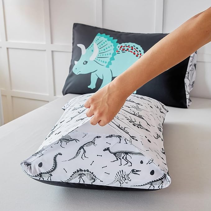 RYNGHIPY Dinosaur Bedding Set Twin Size Dinosaur Kids Comforter Set for Boys Girls Soft Breathable Cute Dinosaur Bed Set for All Season (Black,Twin)
