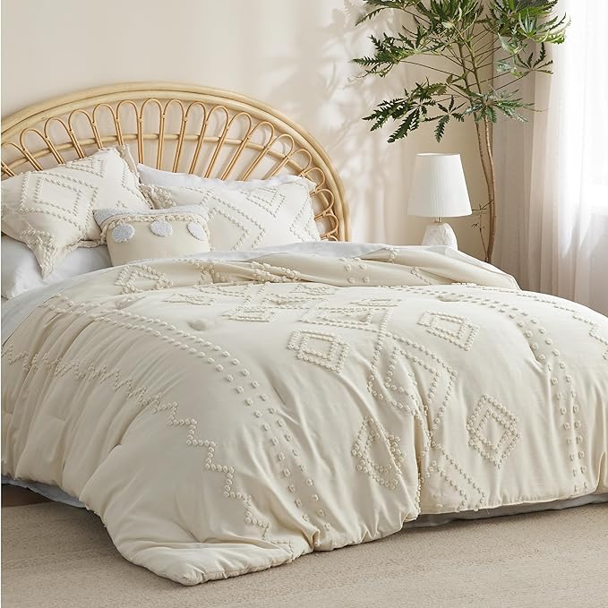 Bedsure Boho Comforter Set Twin - Beige Tufted Bedding Comforter Set, 2 Pieces Farmhouse Shabby Chic Embroidery Bedding Set, Soft Geometric Pattern Comforter for All Seasons