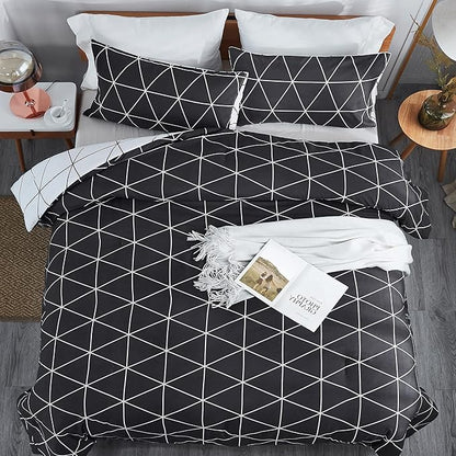 Black & White Comforter Bed in a Bag King for Kids Adults, 3Pcs Reversible Geometric Bedding Set with 2 Pillow Shams for All Seasons (King,104x90inches)