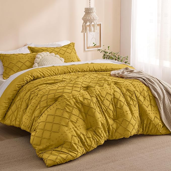 Bedsure Queen Comforter Set - Mustard Yellow Comforter, Boho Tufted Shabby Chic Bedding Comforter Set, 3 Pieces Vintage Farmhouse Bed Set for All Seasons, Fluffy Bedding Set with 2 Pillow Shams