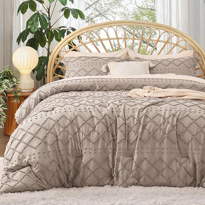 Bedsure Full Size Comforter Set - Taupe Comforter, Boho Tufted Shabby Chic Bedding Comforter Set, 3 Pieces Vintage Farmhouse Bed Set for All Seasons, Fluffy Soft Bedding Set with 2 Pillow Shams
