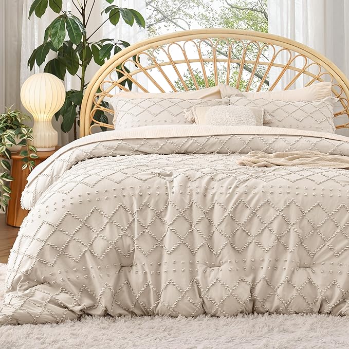Bedsure California King Comforter Set - Beige Comforter, Boho Tufted Shabby Chic Bedding Comforter Set, 3 Pieces Vintage Farmhouse Bed Set for All Seasons, Fluffy Bedding Set with 2 Pillow Shams