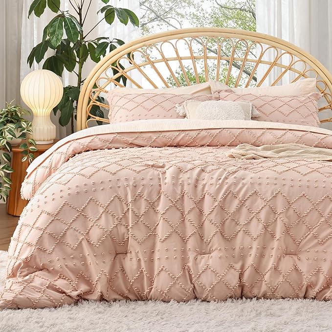 Bedsure Full Size Comforter Set - Coral Pink Comforter, Boho Tufted Shabby Chic Bedding Comforter Set, 3 Pieces Vintage Farmhouse Bed Set for All Seasons, Fluffy Bedding Set with 2 Pillow Shams
