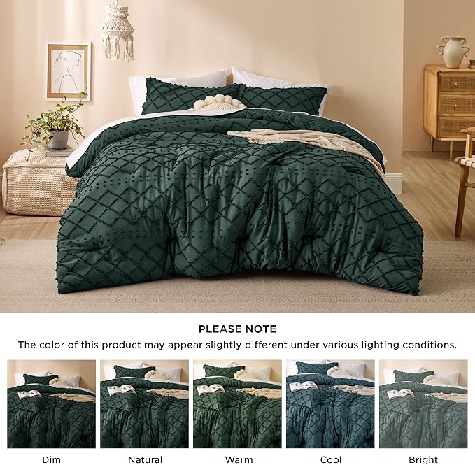 Bedsure Queen Comforter Set - Dark Emerald Green Comforter, Forest Green Boho Tufted Shabby Chic Bedding Comforter Set, 3 Pieces Vintage Farmhouse Bed Set with 2 Pillow Shams for All Seasons