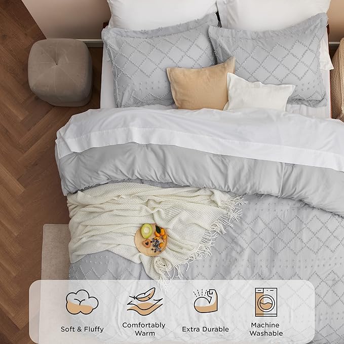 Bedsure California King Comforter Set - Light Grey Comforter, Boho Tufted Shabby Chic Bedding Comforter Set, 3 Pieces Farmhouse Bed Set for All Seasons, Fluffy Soft Bedding Set with 2 Pillow Shams