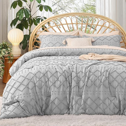 Bedsure California King Comforter Set - Light Grey Comforter, Boho Tufted Shabby Chic Bedding Comforter Set, 3 Pieces Farmhouse Bed Set for All Seasons, Fluffy Soft Bedding Set with 2 Pillow Shams