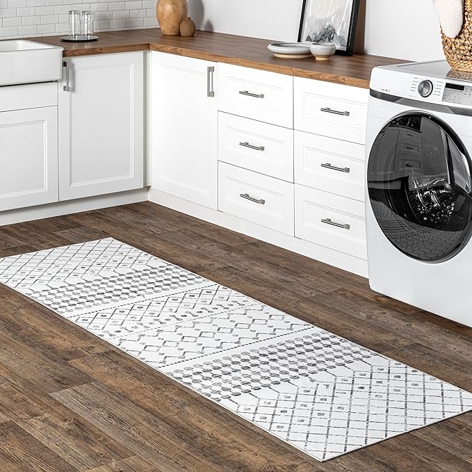 nuLOOM Moroccan Blythe Machine Washable Runner Rug, 2' 6" x 8', Grey, Rectangular, 0.1" Thick