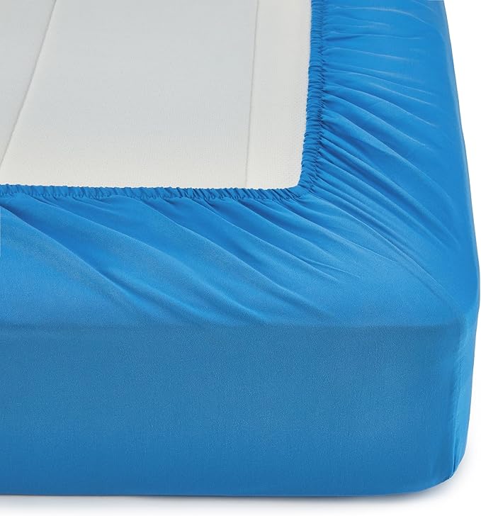 Amazon Basics 5 Piece Microfiber Kid's Bed-in-a-Bag Bedding Set, Toddler, Blue, Solid