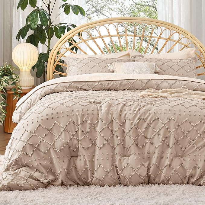 Bedsure King Size Comforter Set - Warm Tan Boho Tufted Shabby Chic Bedding Comforter Set, 3 Pieces Vintage Farmhouse Bed Set for All Seasons, Fluffy Soft Bedding Set with 2 Pillow Shams