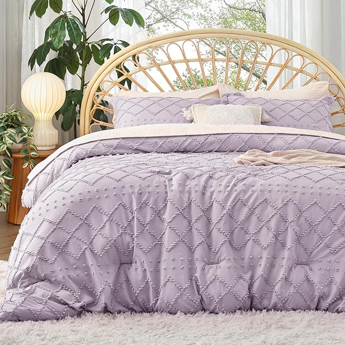 Bedsure King Size Comforter Set - Lavender Boho Comforter, Tufted Shabby Chic Bedding Comforter Set, 3 Pieces Vintage Farmhouse Bed Set for All Seasons, Fluffy Soft Bedding Set with 2 Pillow Shams
