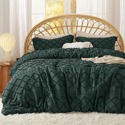 Bedsure California King Comforter Set - Forest Green Comforter, Boho Tufted Shabby Chic Bedding Comforter Set, 3 Pieces Farmhouse Bed Set for All Seasons, Fluffy Bedding Set with 2 Pillow Shams