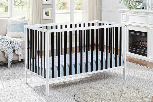 Baby Cache Deux Remi Island 3-in-1 Convertible Crib (Do Re Me) White & Black