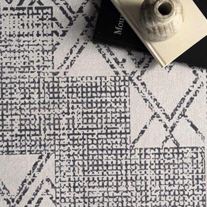 nuLOOM Mia Machine Washable Geometric Medallion Ultra Thin Runner Rug, 2' 6" x 10', Light Grey