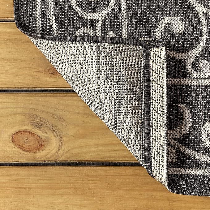 JONATHAN Y Vintage Filigree Indoor Outdoor Square Area Rug 4X4 Black/Gray, Charleston Textured Weave for Backyard, Patio, Porch, Easy-Cleaning, High Traffic, Pet-Friendly, Non-Shedding (SMB106G-4SQ)