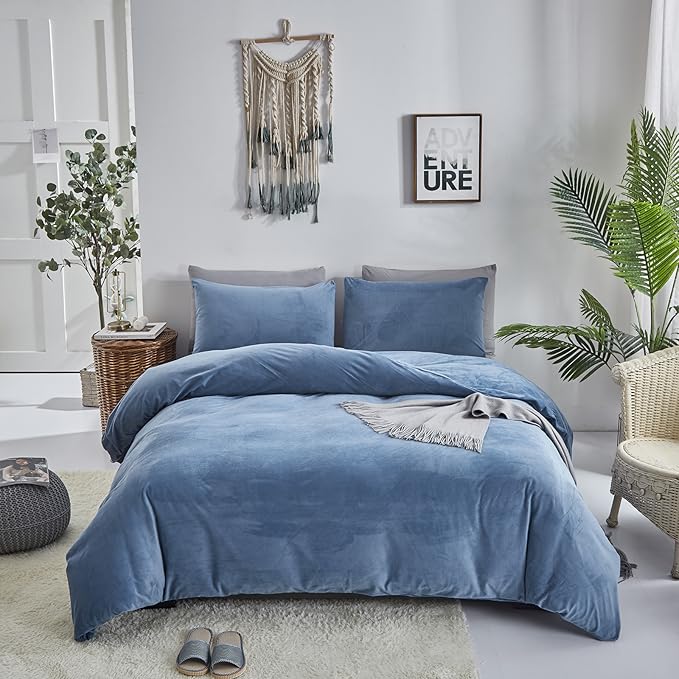 Wellboo Blue Velvet Comforters King Size Women Men Solid Lake Blue Fluffy Bedding Cotton Modern Plain Haze Blue Flannel Quilts Warm Winter Micromink Sherpa Blankets Aesthetic Plush Luxury Dorm Bed